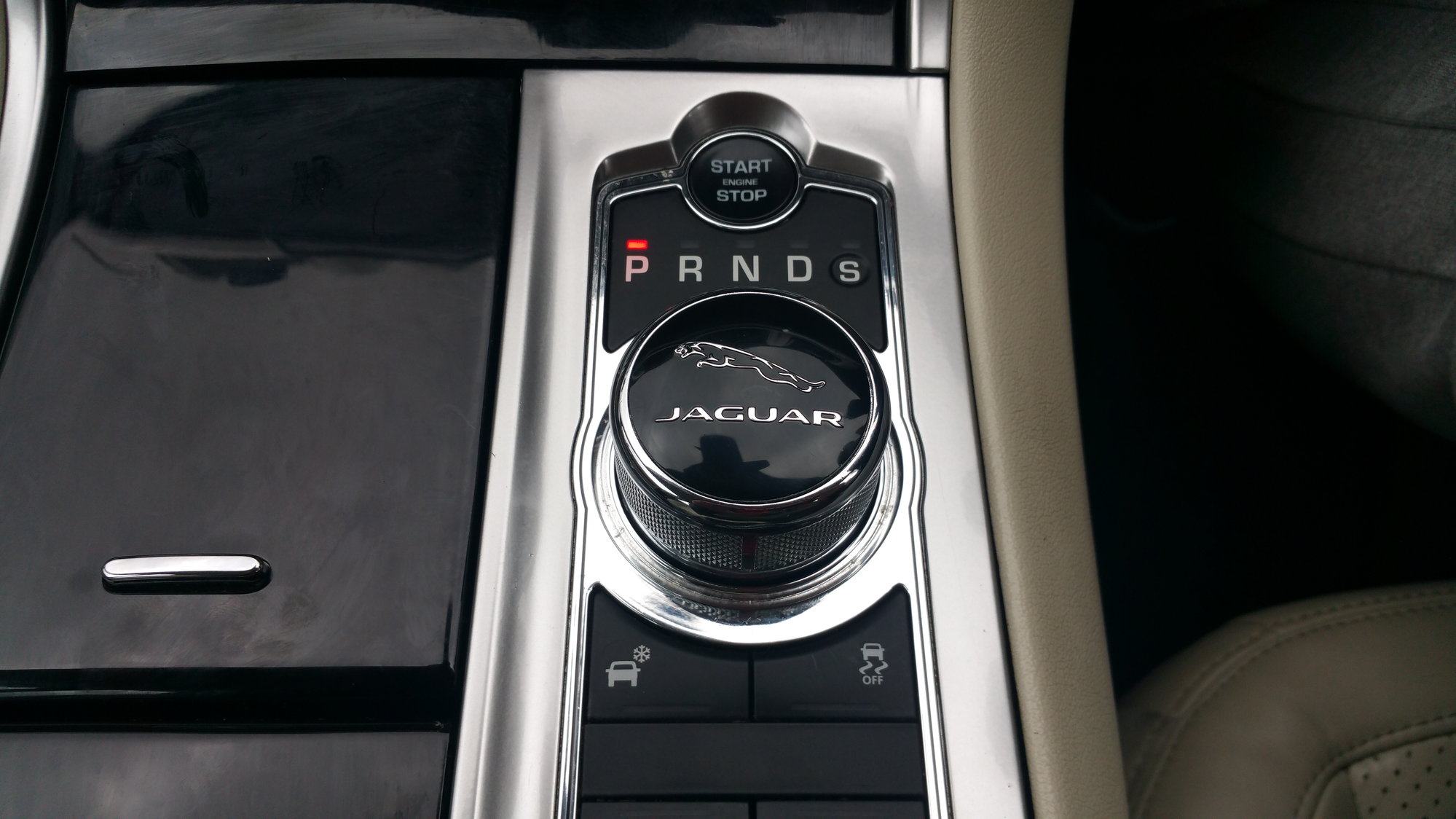 Jaguar XF Black Rotary Gear Selector Knob