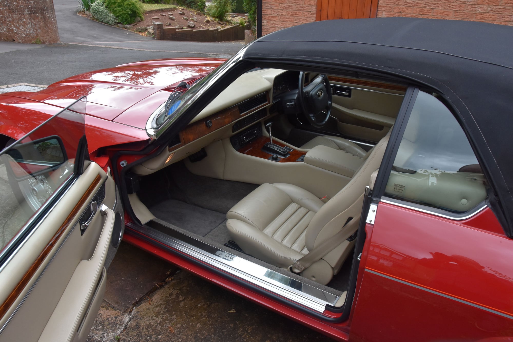 1993 Jaguar XJS - 1993 Jaguar XJS 5.3 V12 Convertible - Mechanically Restored - Outstanding - Used - VIN SAJJNJDW3EP182547 - 70,000 Miles - 12 cyl - 2WD - Automatic - Convertible - Red - Birmingham B388, United Kingdom