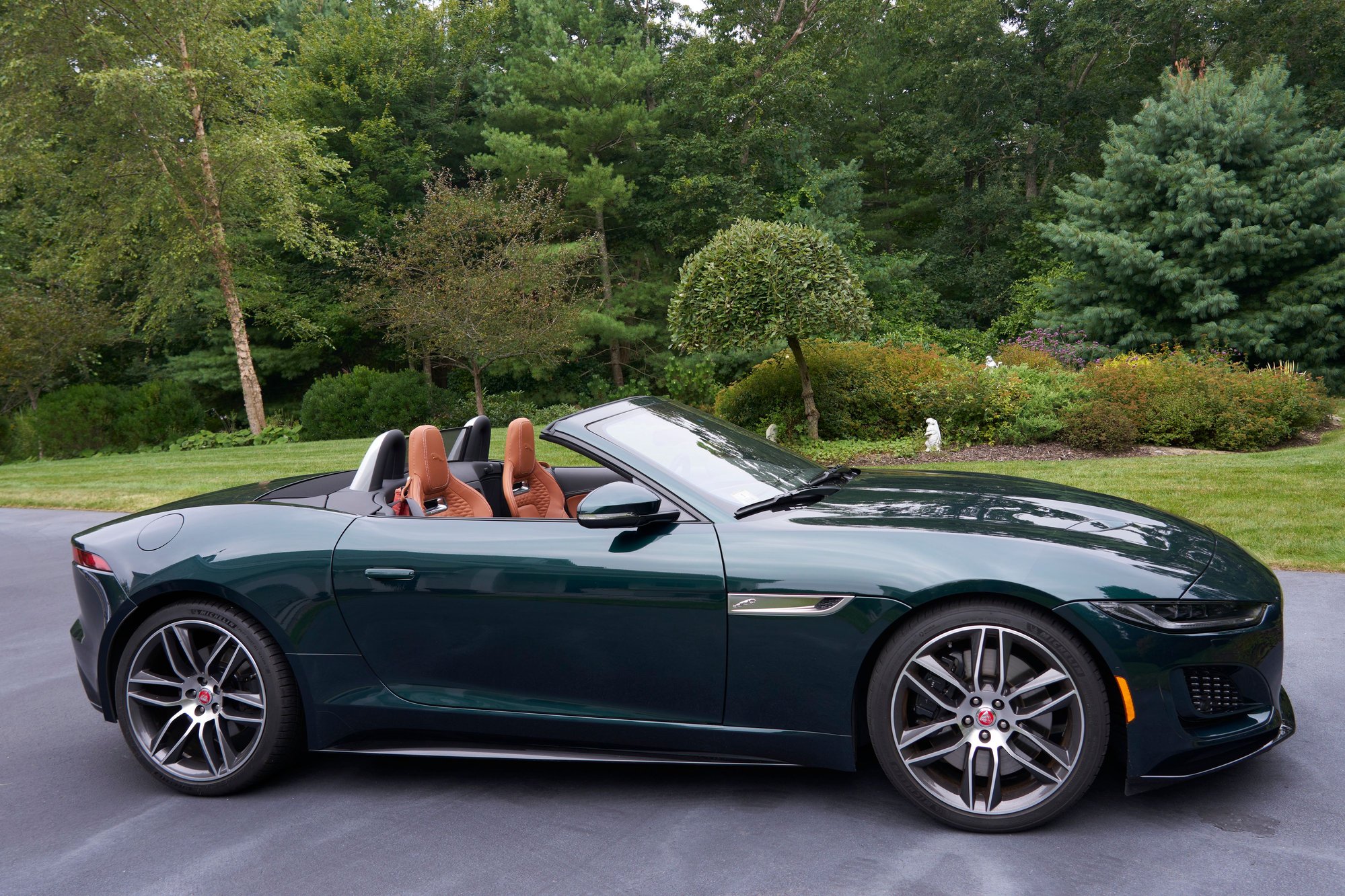 2021 Jaguar F-Type - 2021 British Racing Green P380 R-Dynamic Convertible AWD with Warranty - Used - VIN SAJD85FV1MCK73710 - 21,660 Miles - 6 cyl - AWD - Automatic - Convertible - Other - Scituate, MA 02066, United States