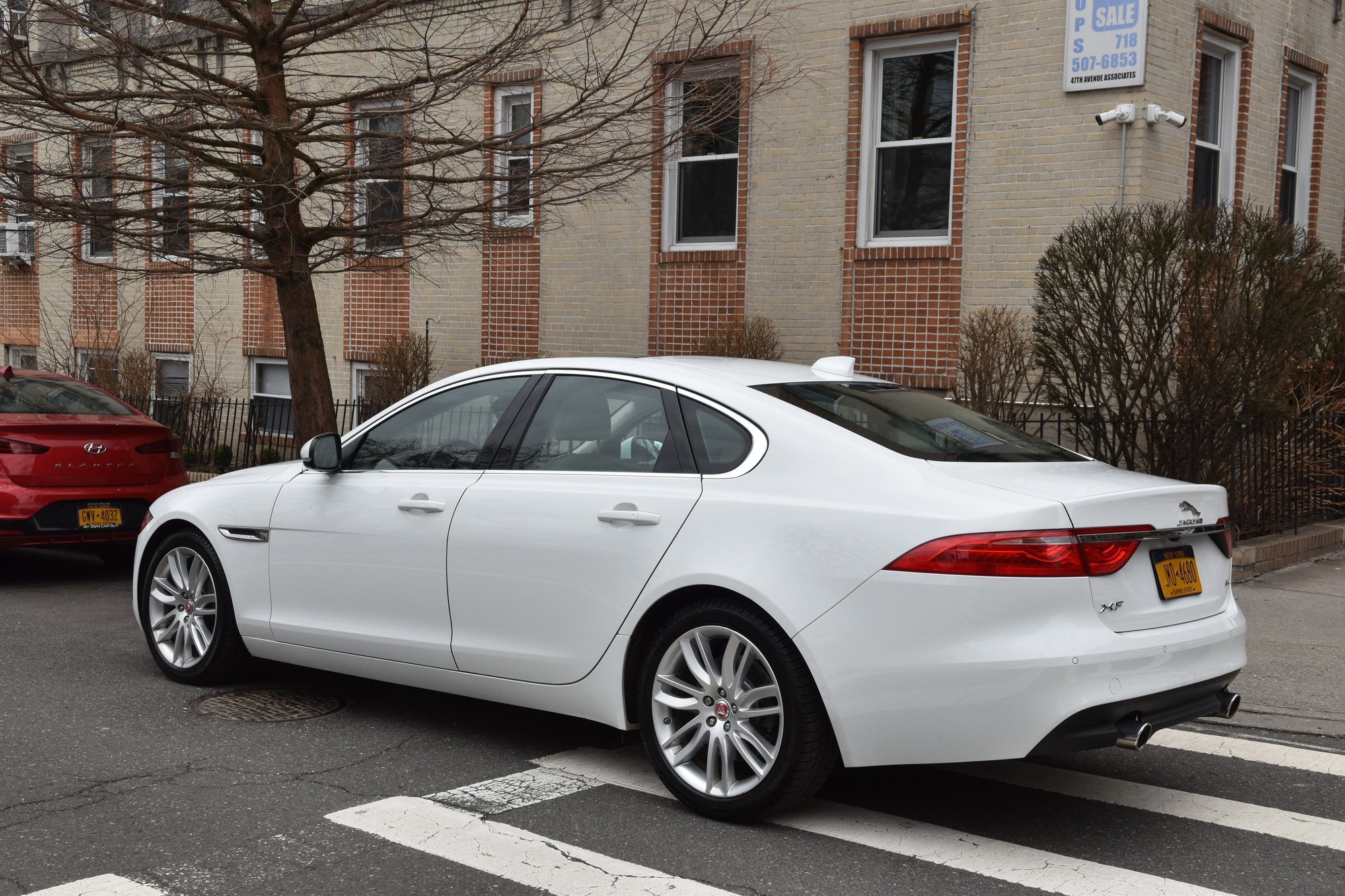 2017 Jaguar XF - 2017 XF in excellent condition - Used - VIN SAJBE4BV6HCY33727 - 65,000 Miles - 6 cyl - 2WD - Automatic - Sedan - White - Sunnyside, NY 11104, United States
