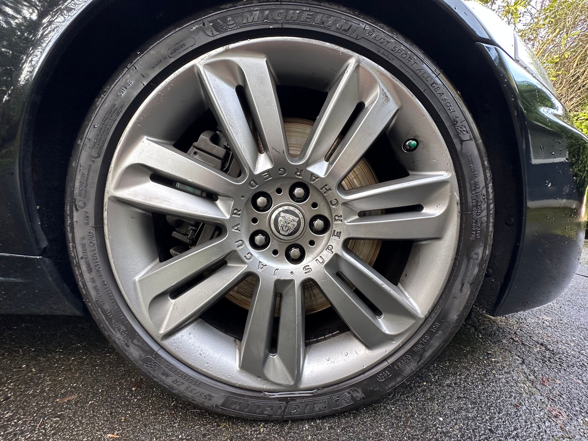 2010 Jaguar XKR - 2010 Jaguar XKR - Used - VIN SAJWA4DC0AMB34931 - 84,100 Miles - 8 cyl - 2WD - Automatic - Coupe - Black - Seattle, WA 98188, United States