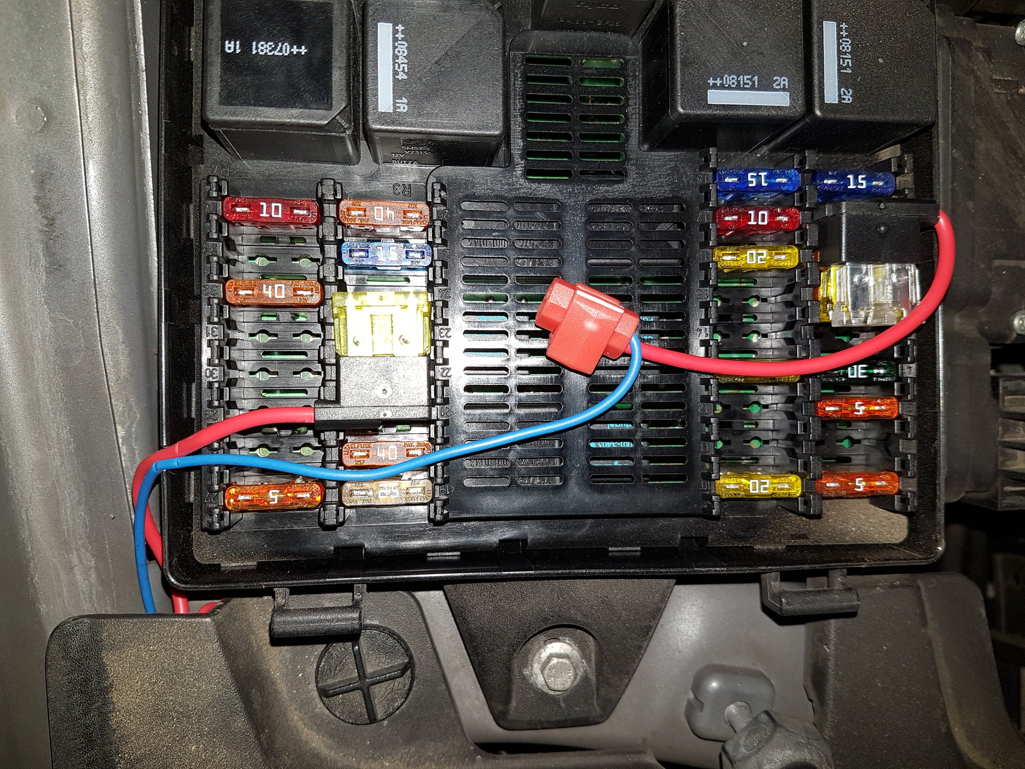 Which Fuse to use in the engine compartment fuse box? - Jaguar Forums ...