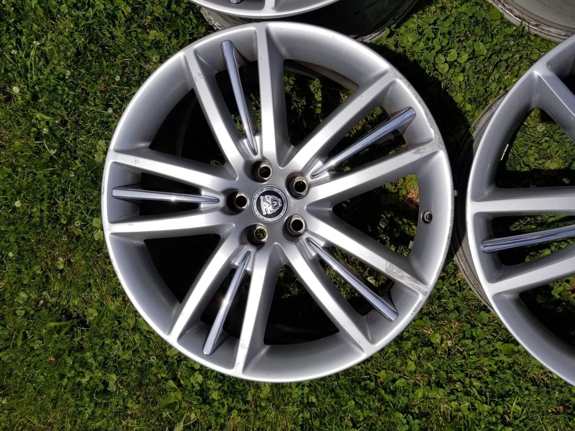 Wheels and Tires/Axles - 20x9.5 rear/20x8.5 front wheels from 2010+ XF Supercharged - Used - 2009 to 2019 Jaguar XF - Lansing, MI 48917, United States