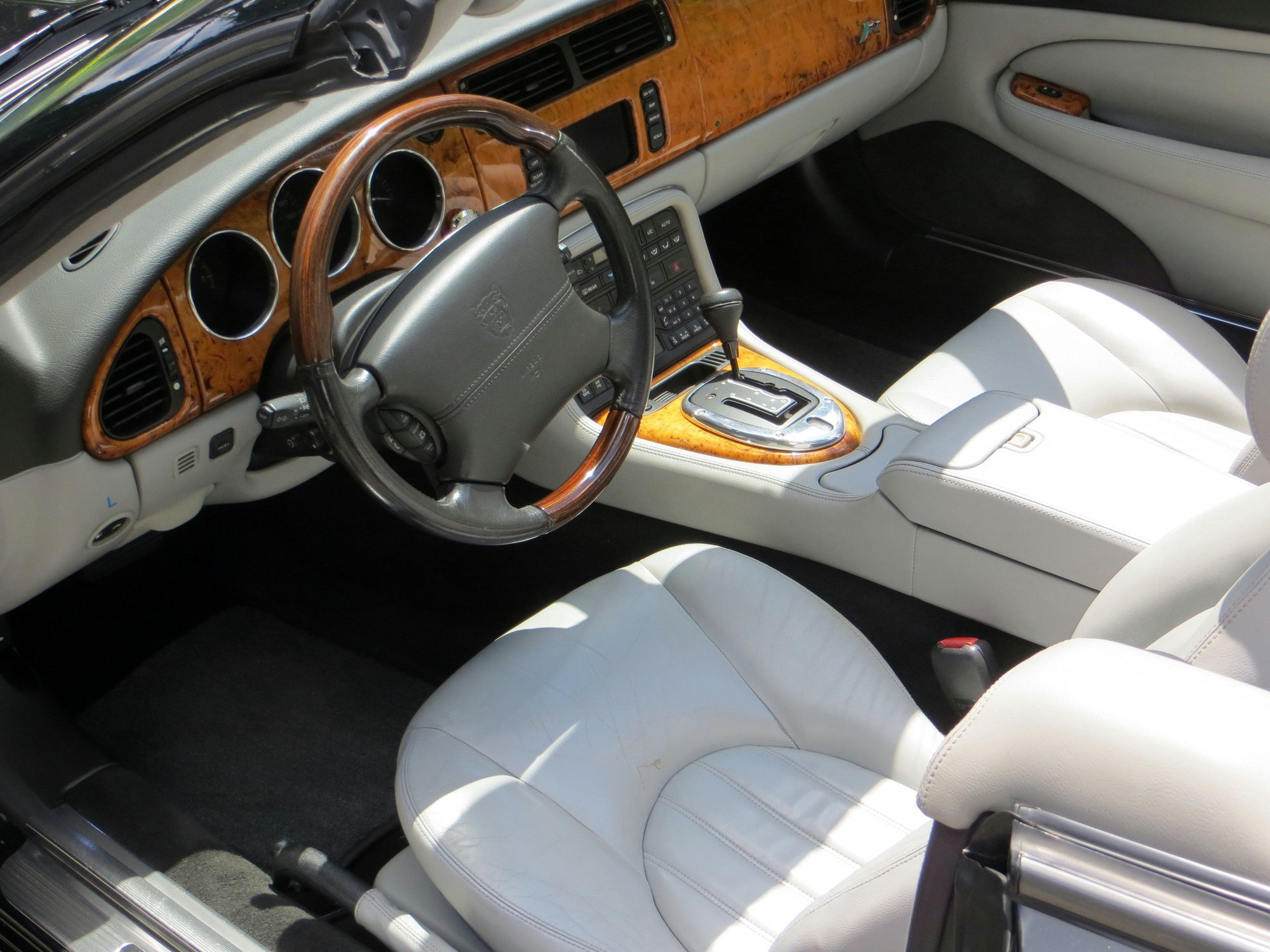 2003 Jaguar XK8 - Here is a nice one. - Used - VIN SAJDA42C732A33183 - 46,000 Miles - 8 cyl - 2WD - Automatic - Convertible - Blue - East Haddam, CT 06423, United States