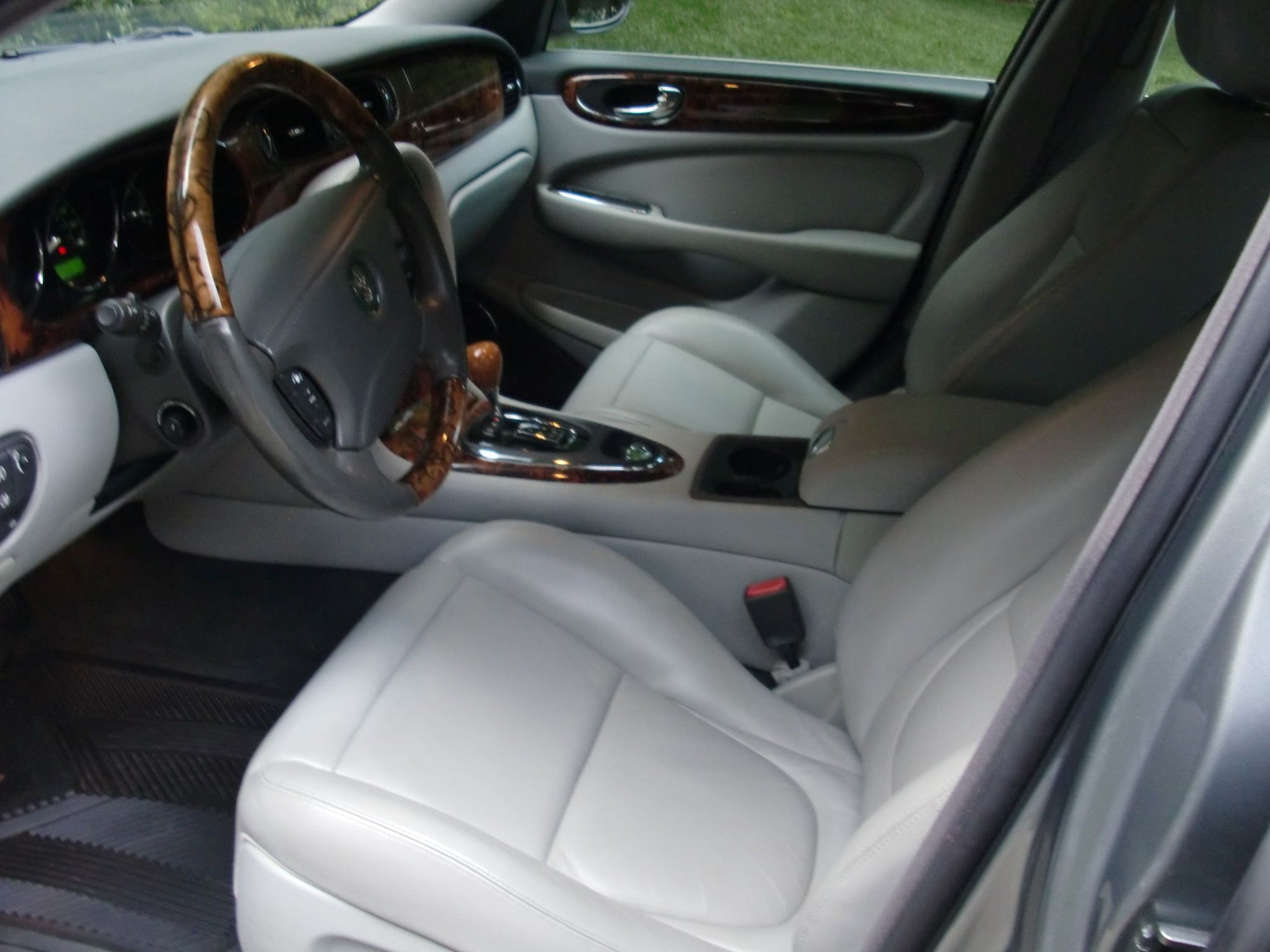 2004 Jaguar XJ8 - 2004 Jaguar XJ8 For Sale (EXCELLENT CONDITION) $8500 - Used - VIN SAJEA71C94SG01913 - 45,602 Miles - 8 cyl - 2WD - Automatic - Sedan - Gray - Charlotte, NC 28269, United States