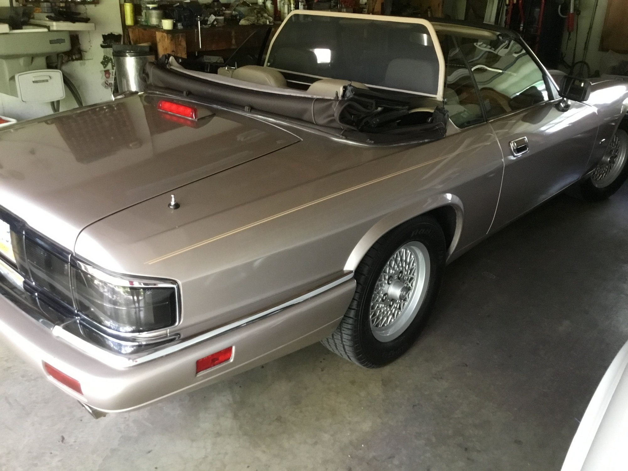 1994 Jaguar XJS - FS---1994 XJS 2+2 convertible - Used - VIN Sajnx2747rc189216 - 118,000 Miles - 6 cyl - 2WD - Automatic - Convertible - Beige - Norristown, PA 19403, United States