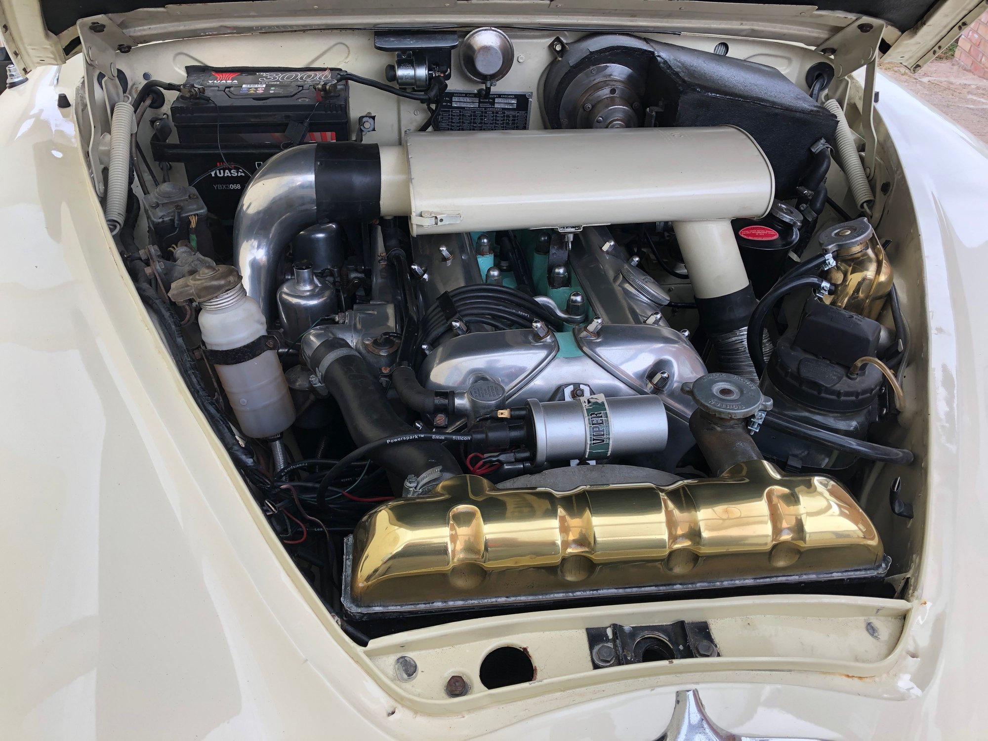 Air filter the same colour as the car.