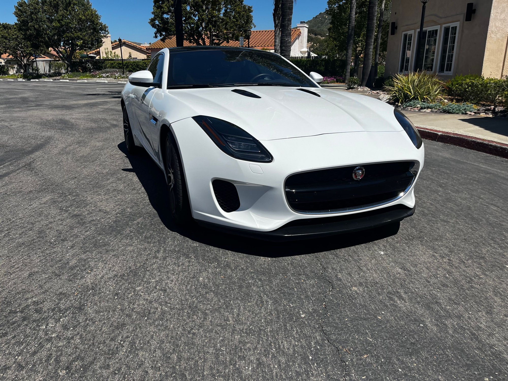 2020 Jaguar F-Type - 2020 F-Type P300 Coupe - Used - VIN SAJDD1GX3LCK68530 - 13,481 Miles - 4 cyl - 2WD - Automatic - Coupe - White - Fallbrook, CA 92028, United States