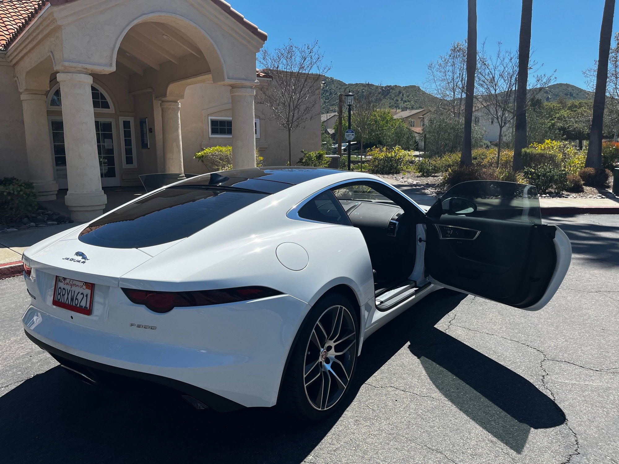 2020 Jaguar F-Type - 2020 F-Type P300 Coupe - Used - VIN SAJDD1GX3LCK68530 - 13,481 Miles - 4 cyl - 2WD - Automatic - Coupe - White - Fallbrook, CA 92028, United States