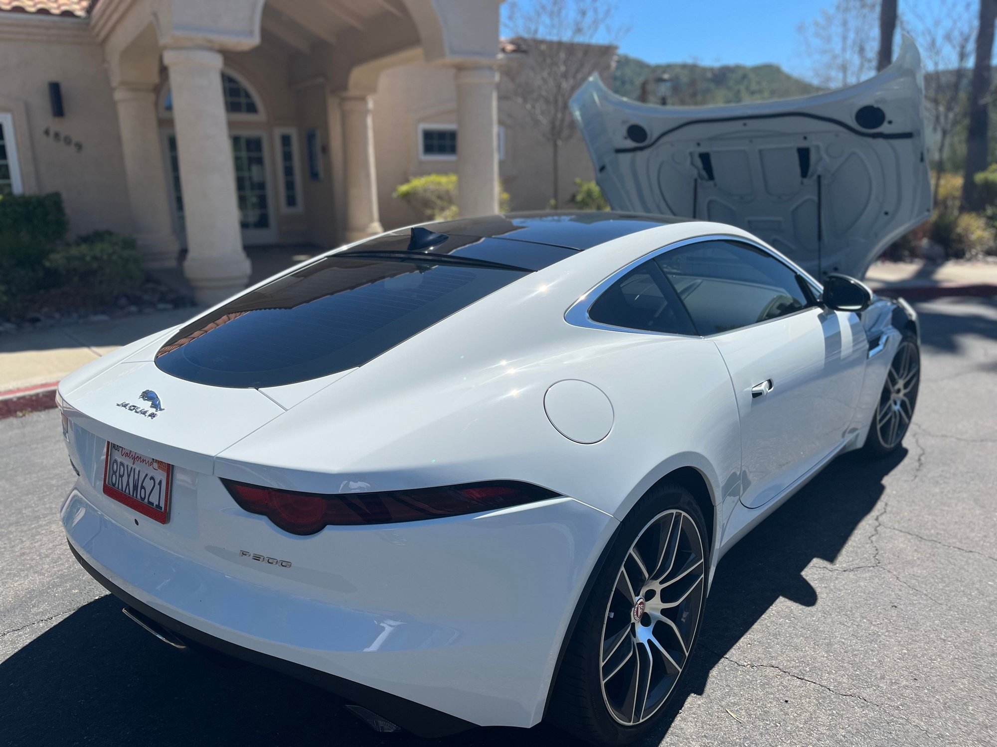 2020 Jaguar F-Type - 2020 F-Type P300 Coupe - Used - VIN SAJDD1GX3LCK68530 - 13,481 Miles - 4 cyl - 2WD - Automatic - Coupe - White - Fallbrook, CA 92028, United States