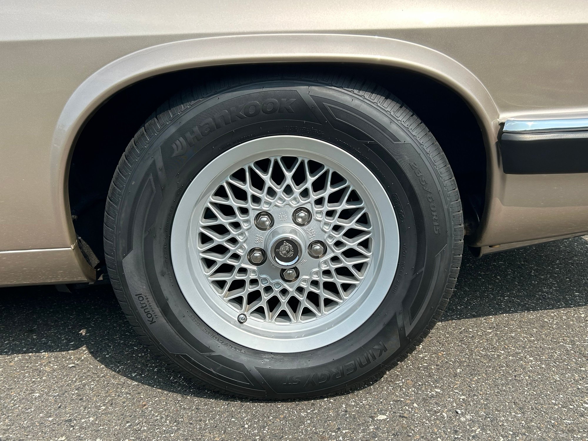 1991 Jaguar XJS - 1991 Jaguar XJS - Used - VIN SAJTW5842MC177301 - 88,500 Miles - 12 cyl - 2WD - Automatic - Coupe - Gold - Warrington, PA 18976, United States