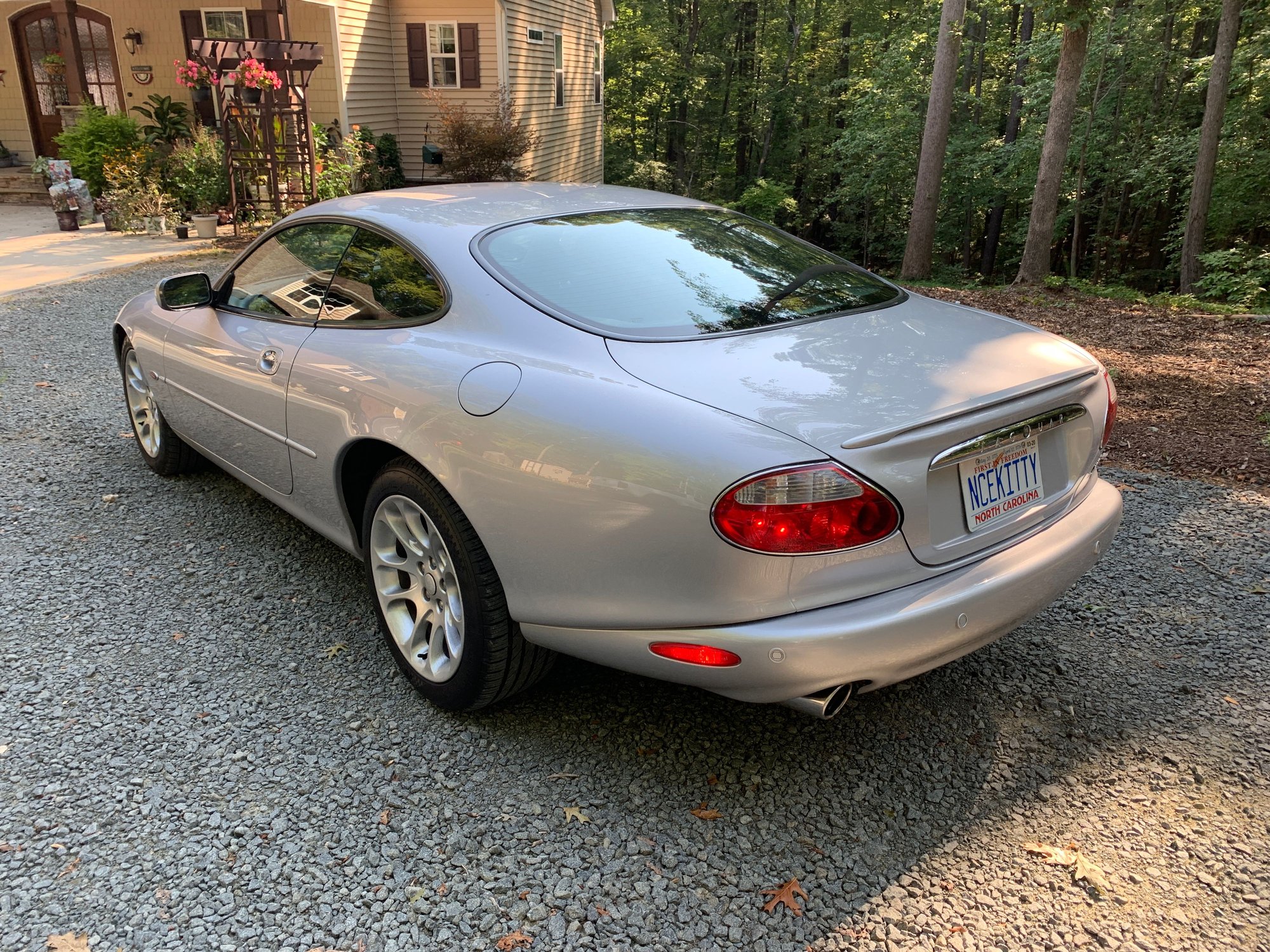 2002 Jaguar XKR - 2002 Jaguar XKR Coupe - Used - VIN SAJDA41B12PA25817 - 76,350 Miles - 8 cyl - 2WD - Automatic - Coupe - Silver - Raleigh, NC 27613, United States