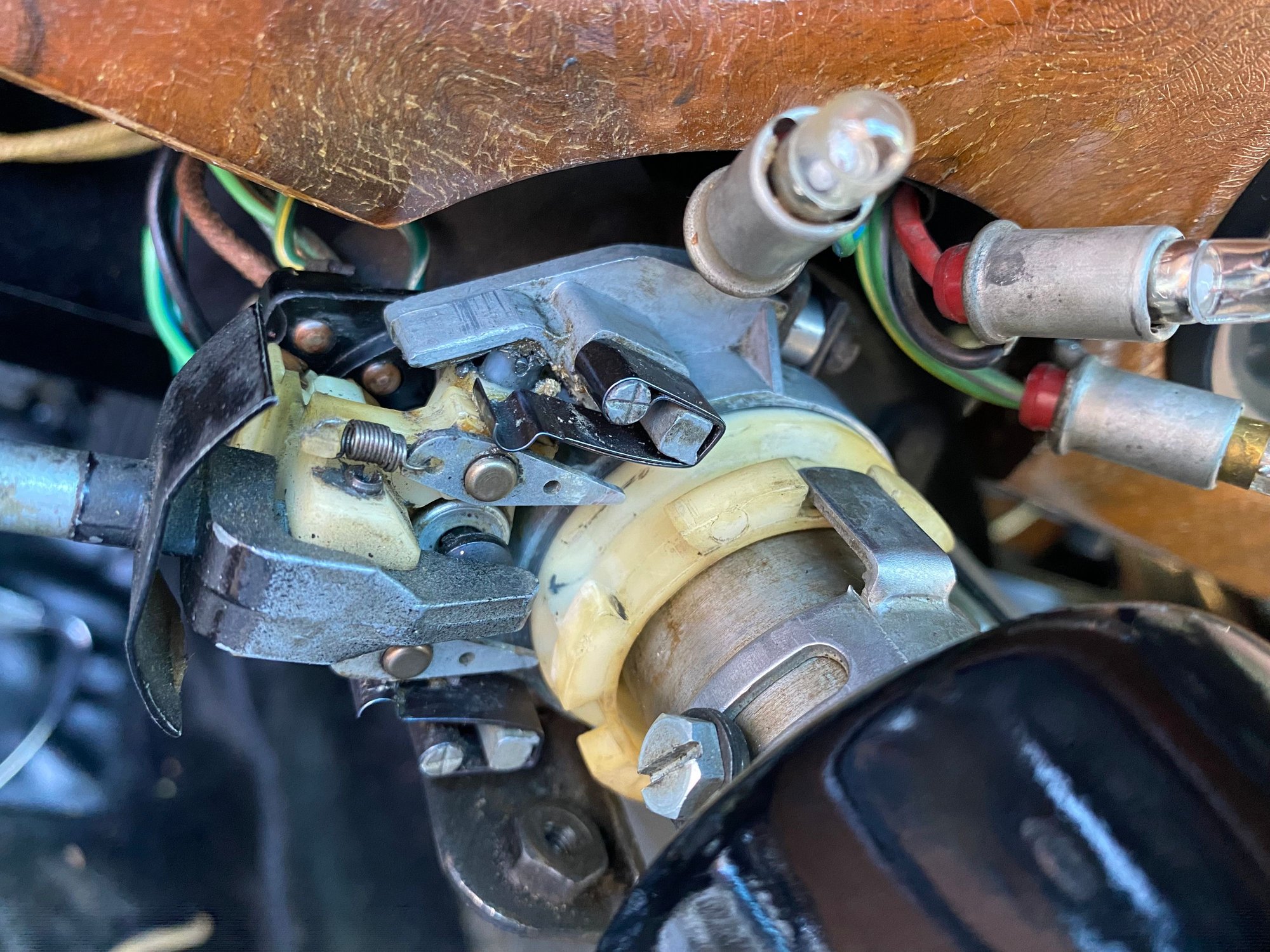 S Type Turn Signal Switch Problem Jaguar Forums Jaguar Enthusiasts