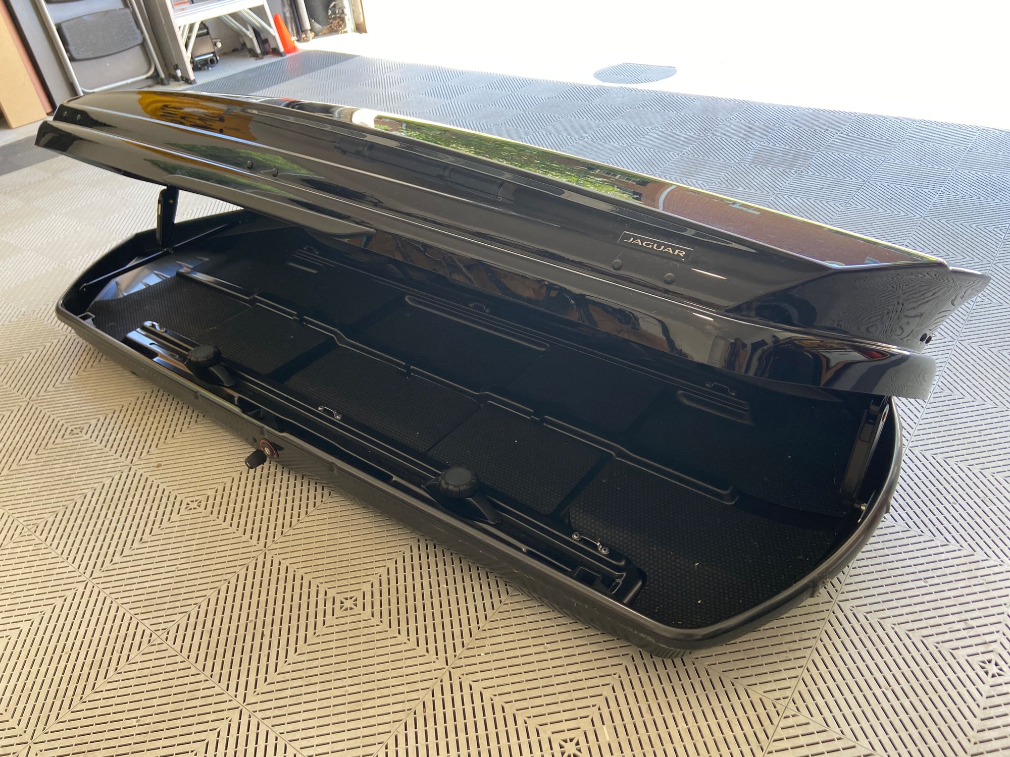 Accessories - Jaguar roof accessories (stowage box, cross bars, bike racks) - Used - 2018 to 2022 Jaguar XF - Nashville, TN 37221, United States
