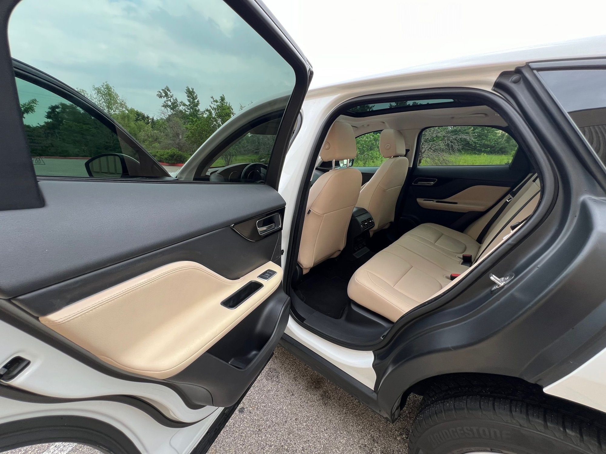 2017 Jaguar F-Pace - Diesel F-Pace with BRAND NEW DIESEL ENGINE!! - Used - VIN SADCJ2BN3HA089409 - 110,088 Miles - 4 cyl - AWD - Automatic - SUV - White - Austin, TX 78634, United States
