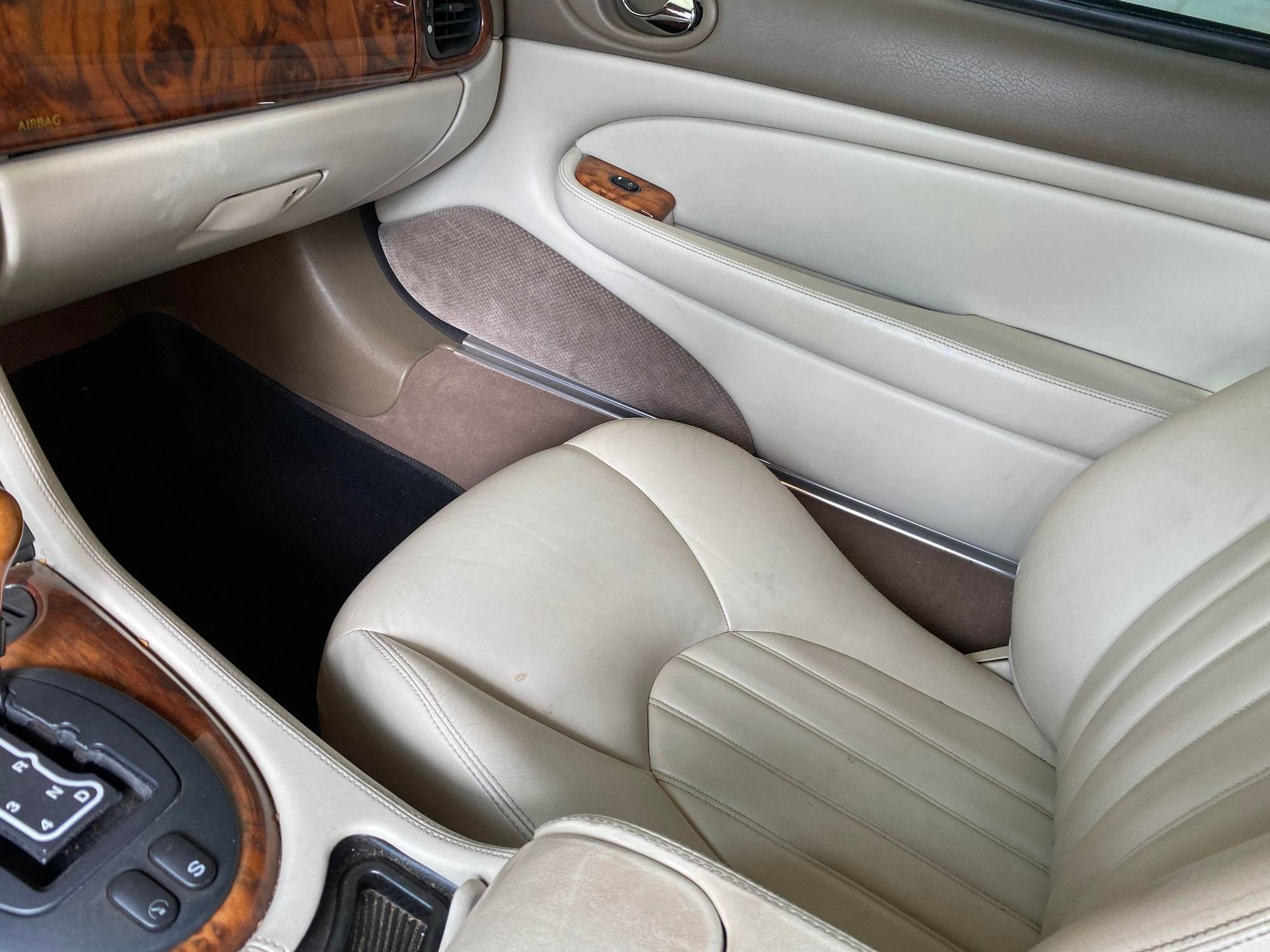 2000 Jaguar XK8 - Gorgeous 2000 XK8 (75k miles) - Used - VIN SAJJA42C1YNA07011 - 75,300 Miles - 8 cyl - 2WD - Automatic - Convertible - Blue - Sacramento, CA 95618, United States
