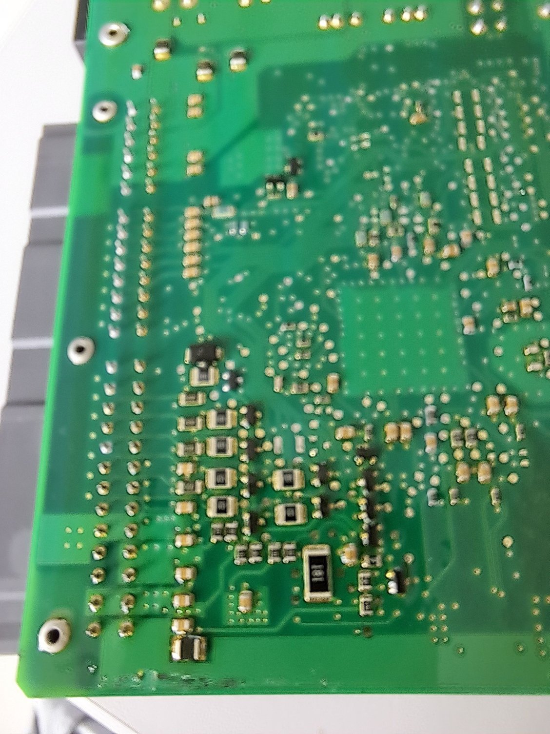 Note broken track at bottom of this pic