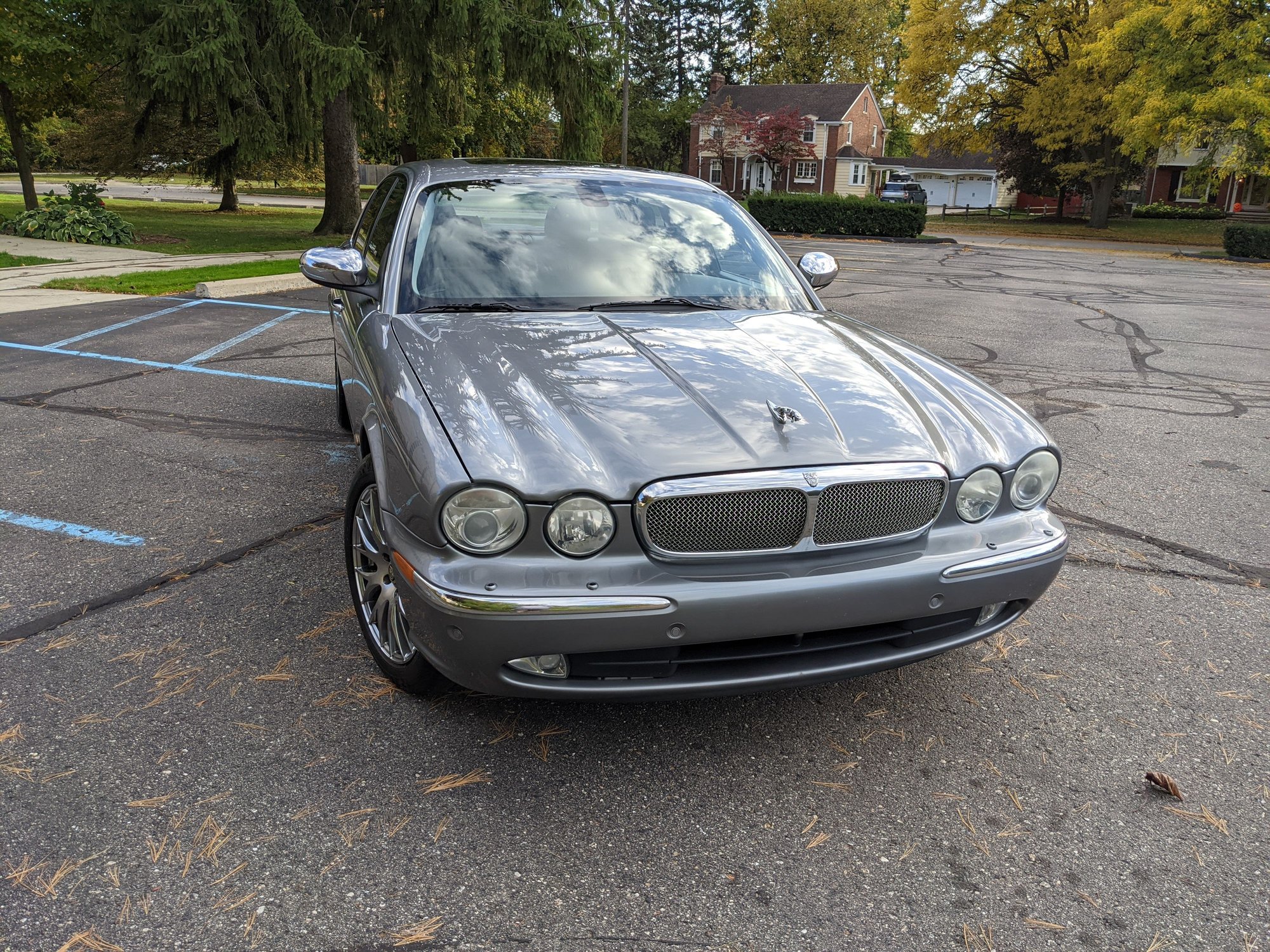 2007 Jaguar Vanden Plas - 2007 Jaguar XJ Vanden Plas - Used - VIN SAJWA82B37SH11909 - 119,450 Miles - 8 cyl - 2WD - Automatic - Sedan - Silver - Ferndale, MI 48220, United States