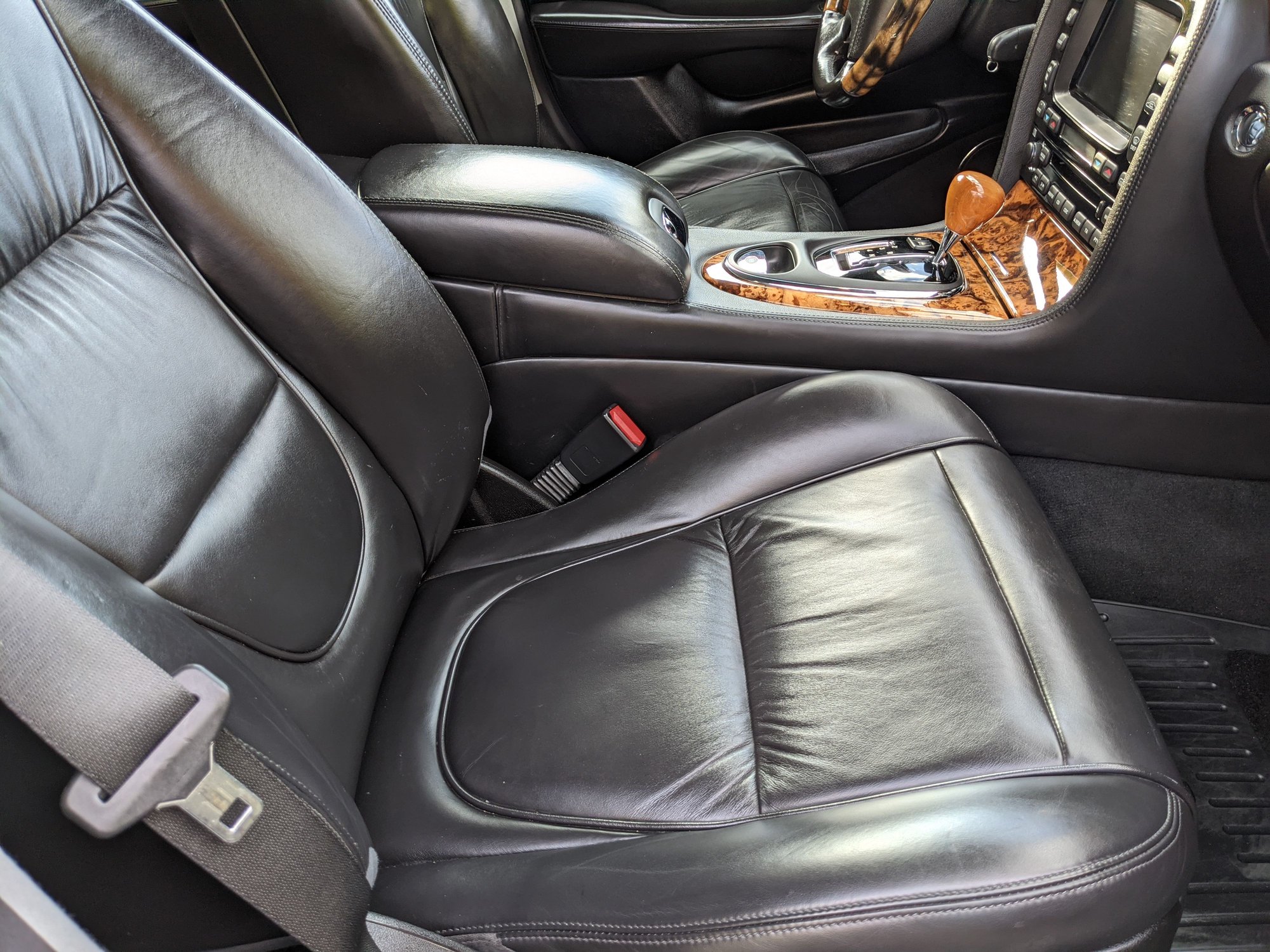 2007 Jaguar Vanden Plas - 2007 Jaguar XJ Vanden Plas - Used - VIN SAJWA82B37SH11909 - 119,450 Miles - 8 cyl - 2WD - Automatic - Sedan - Silver - Ferndale, MI 48220, United States