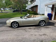 i would like a darker wheel on my 07 XKR but i haven’t found one that would look right with Winter Gold. I think I may stay with the originals. 