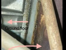 does this look normal? where the exhaust manifold connects?