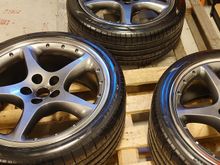 There they finally are w/new Pirelli P-Zero  tyres ready to be put on