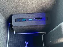 I made this as the original centre consul USB didn't work after fitting the new head unit so this uses a USB hub and card reader which I simply connected to one of the head units USB cables. Works brilliantly :) 