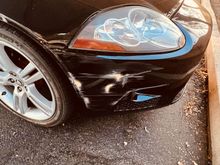 Scratch front right