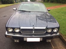 Xj40 (xj6?) Sovereign 1990 with rounded headlights, I have heard this was an uncommon conversion. The holding for those lights is plastic, a little cracked so I will be on the hunt for replacements.
