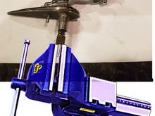 Ferrule on vise, tight enough to hold it in place but not to tight to prevent the steel wire from sliding. 