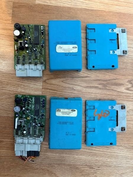 original from my 1995 VDP on top, after I have replced the thermal fuse.