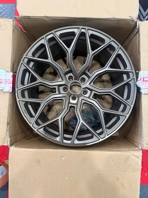 Wheels and Tires/Axles - 5X108 Vossen HF-2 2-20X9” 2-20x11” Satin Bronze set - New - -1 to 2027  All Models - -1 to 2027  All Models - West Harrison, NY 10604, United States