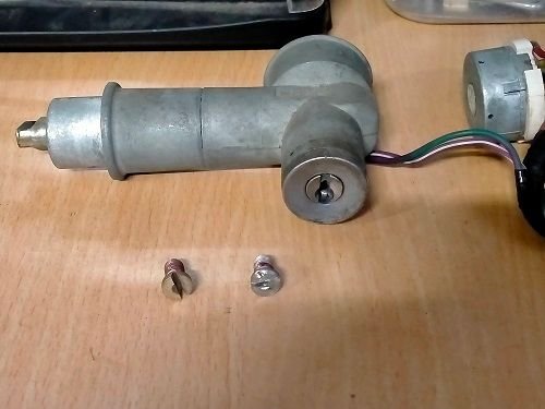 Ignition Lock Removed from XJ6