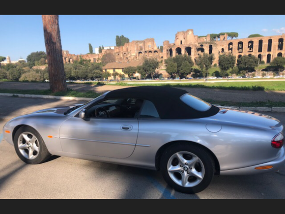 My 2000 XK8 sightseeing in Rome 