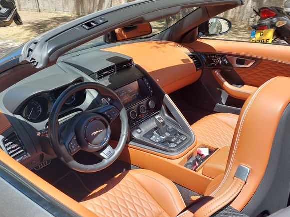 2017 SVR Interior, Sienna Tan with Cirrus