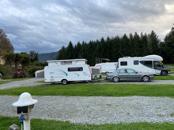 Here she is with the caravan I picked up from Christchurch. Ran so well, what a relief! 