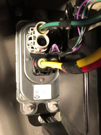 With “purple” wire clip in place (normal)