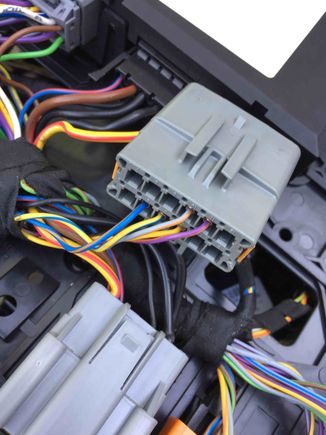 these are the 5 wires remaining in the original harness