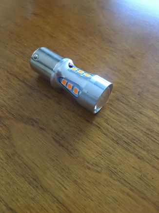 This is the faulty LED bulb responsable for the disfonctionned Top Latch closure 