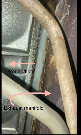 does this look normal? where the exhaust manifold connects?