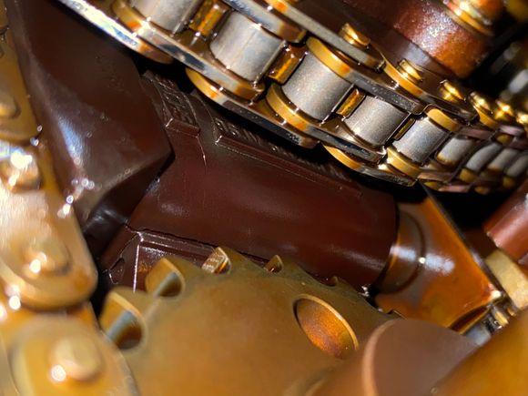 Is that a body crack along the backing plate? 