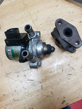 Valve disassembled. (to a point) 