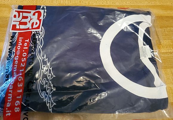 SuperSprint was nice to include some swag inside the shipment box. This is a summer shirt with SS logo