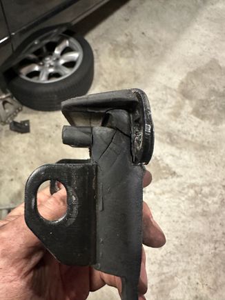 Second broken engine mount.