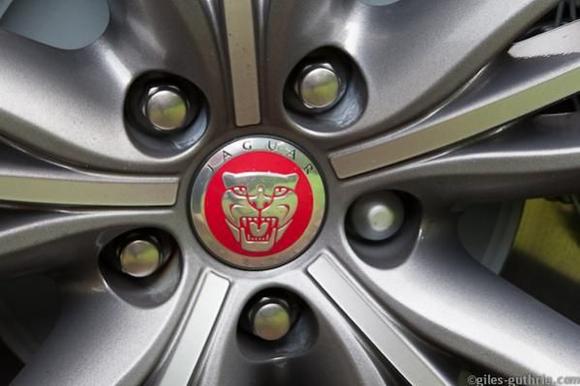 Wheel Centre