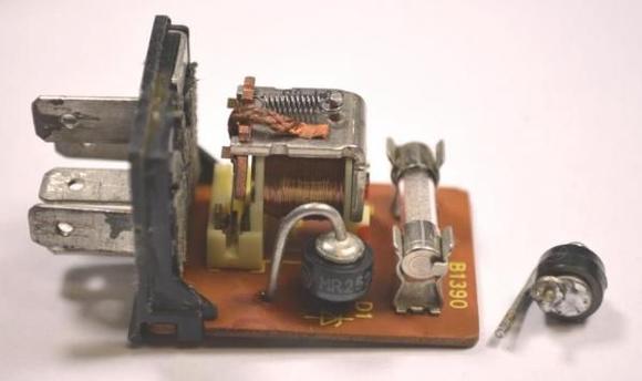Damaged Diode next to relay