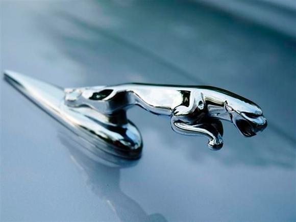 2005 XJ8 VDP Platinum/Black