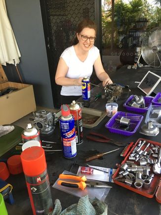 Press ganged Carburettor O/Haul helper.
