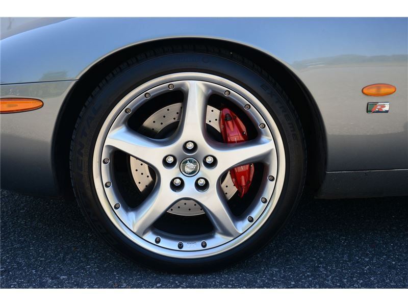 2004 Jaguar XKR - 2004 Jaguar XKR Convertible - Used - VIN SAJFA42B543A36885 - 8 cyl - 2WD - Automatic - Convertible - Gray - Victoria, BC V8Y1W2, Canada