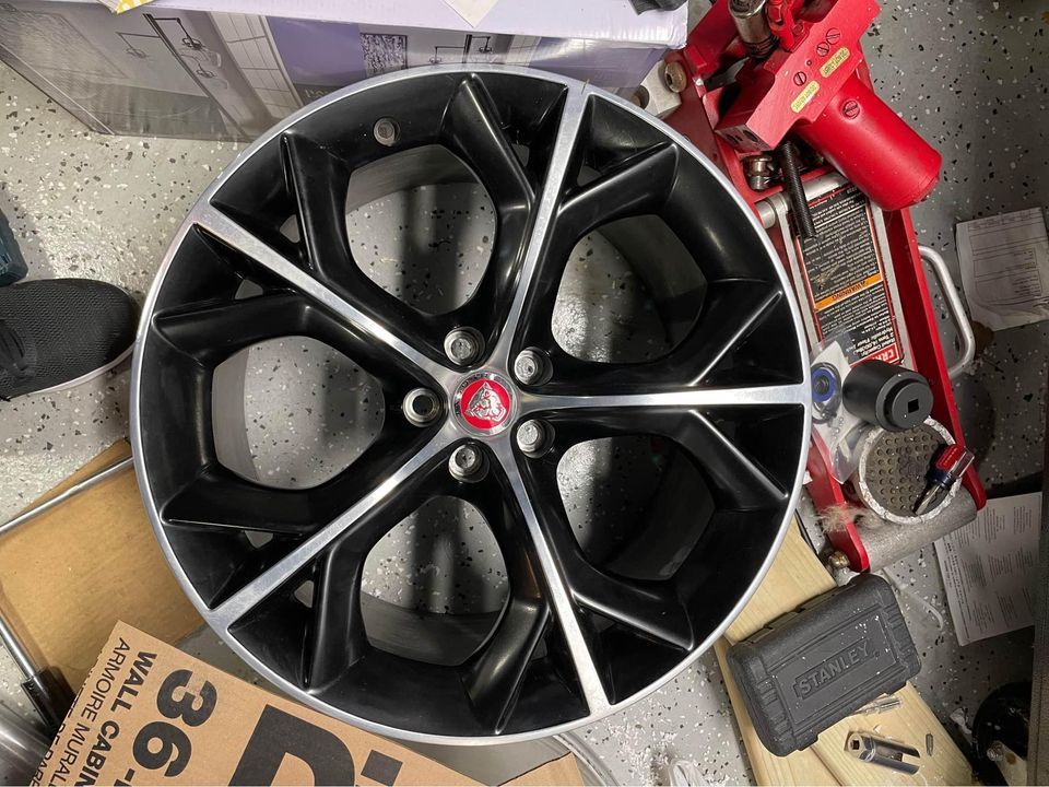 Wheels and Tires/Axles - F-Type R Storm Wheels For Sale - Used - 2013 to 2021 Jaguar F-Type - Highland, MI 48356, United States